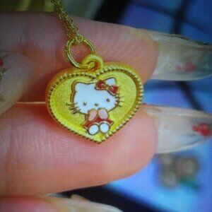 💲4⃣▶▶Hello Kitty Gold Tone Heart Necklace